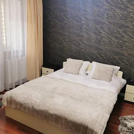Amy Apartment Piatra Neamt Exterior photo